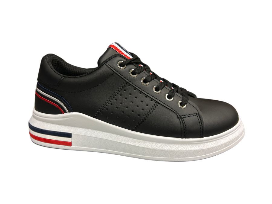 Дамски кожени маратонки в черно -2185