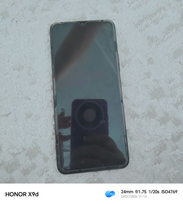 Продам телефон vivo y15