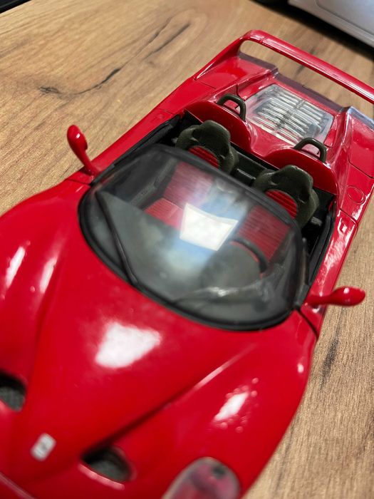 Метална колекционерска количкa  модел BBURAGO FERRARI F50 мащаб 1:24