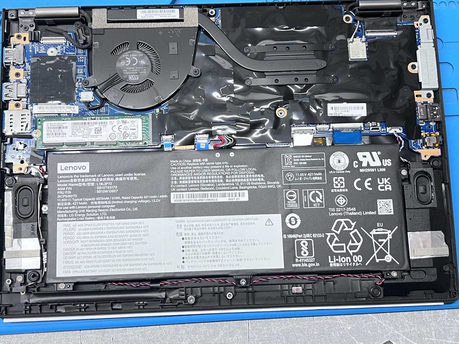 Реновиран Lenovo ThinkPad X13 Yoga Gen 1 – компактен бизнес лаптоп