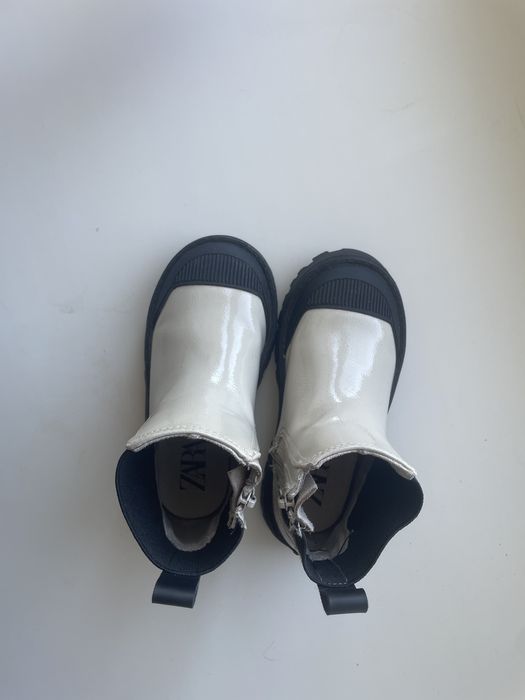 Детские сапожки Zara