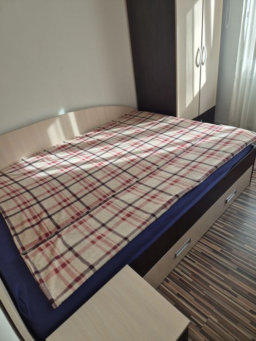 Mobila pal in nuante de bej