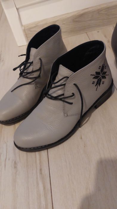 Ghete piele naturala Iutta - 38