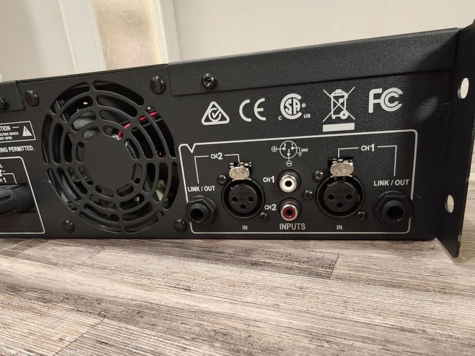 Crown XLS 1002 : 2x350W/4ohm