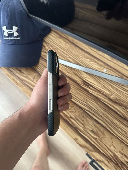 Iphone 16 pro срочно продается