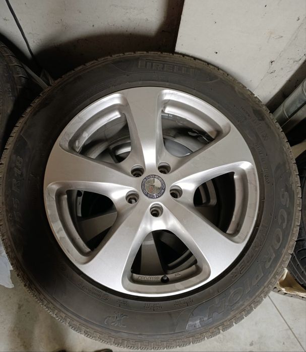 Автомобилни гуми пирели