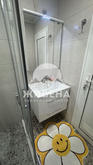 Продава се Двустаен апартамент в Варна, Център - 41 кв.м за 1555 €/кв.м - Снимка #12