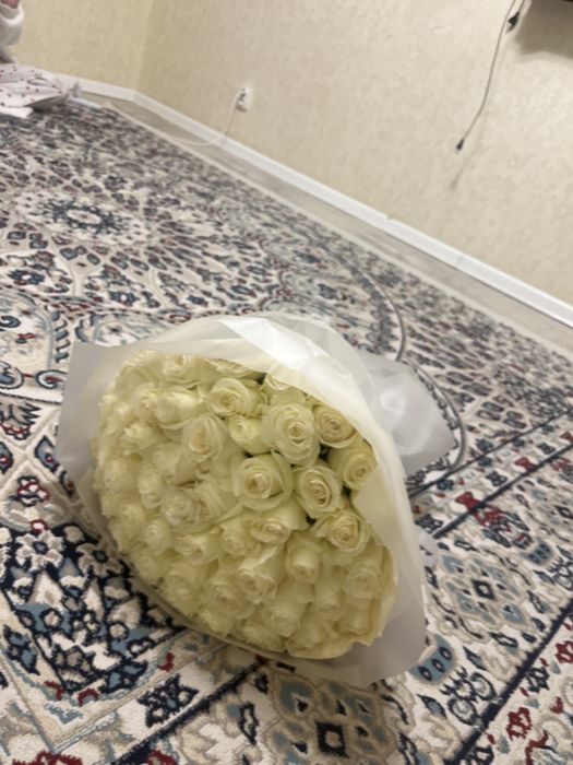 Букет срочно продам.   Свежие.    Срочно.      срочно