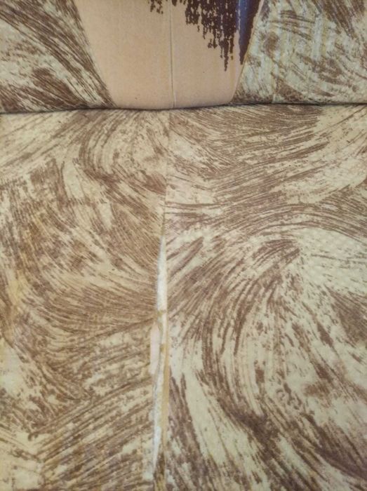 Vand canapeaua folosita