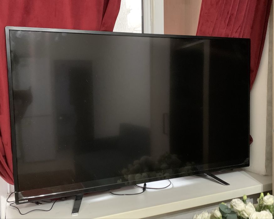 Телевизор Смарт ТВ 140 см