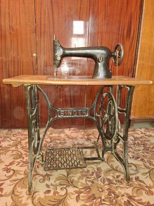 Швейная машинка SINGER