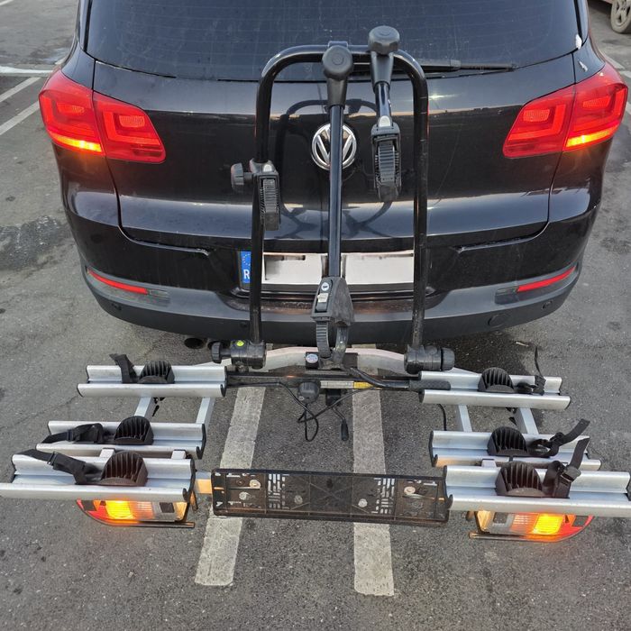 Suport robust 3 biciclete cu prindere pe carlig auto