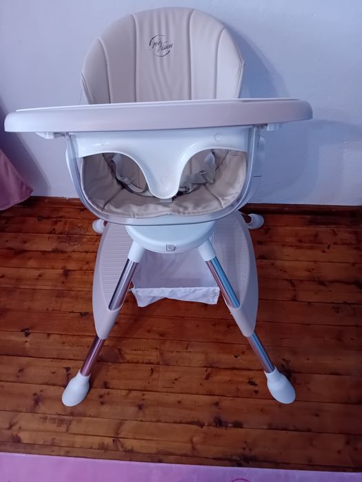 Въртящо се на 360° столче за хранене Chipolino - Vision, Пясък