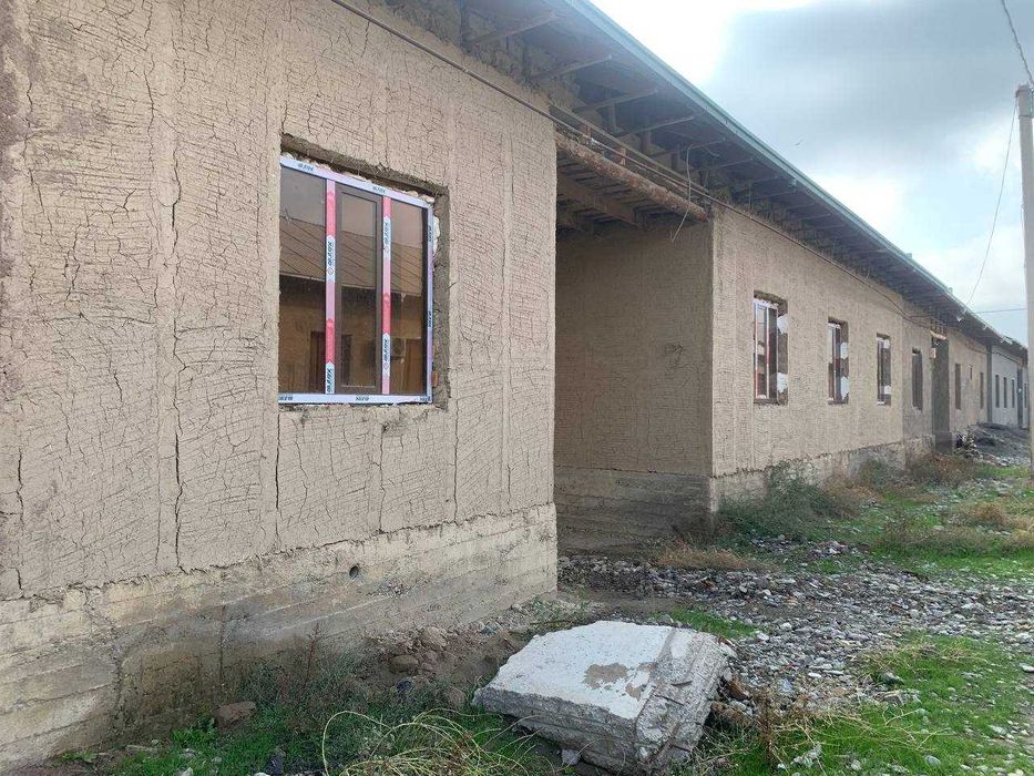 Jizzax shaxrida joylashgan yer uchastka sotiladi.