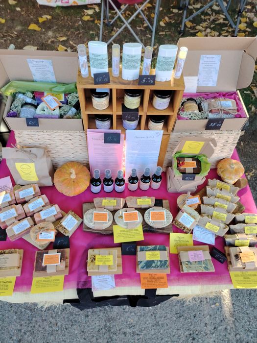 Ръчни занаятчийски сапуни и Домашна козметика