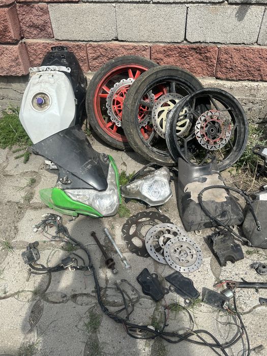 Продам запчасти на мотоцикл