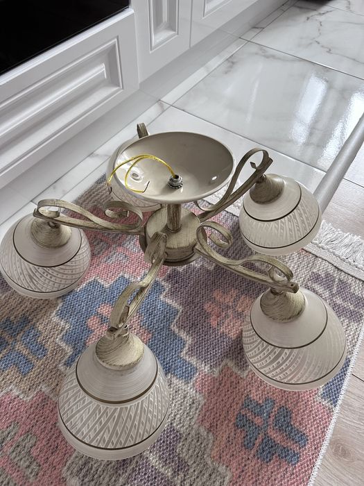 Продам карниз настенный