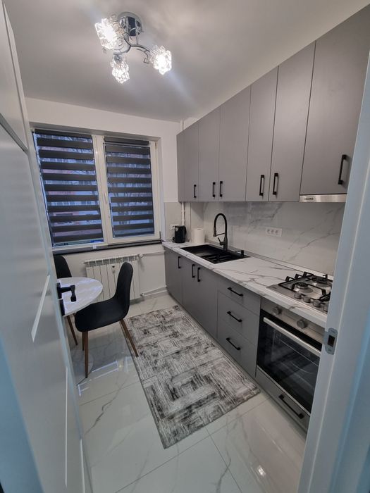 Închirez apartament pe termen scurt  sau lung