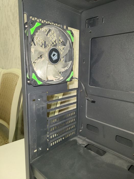 Фирменный Кейс GIGABYTE