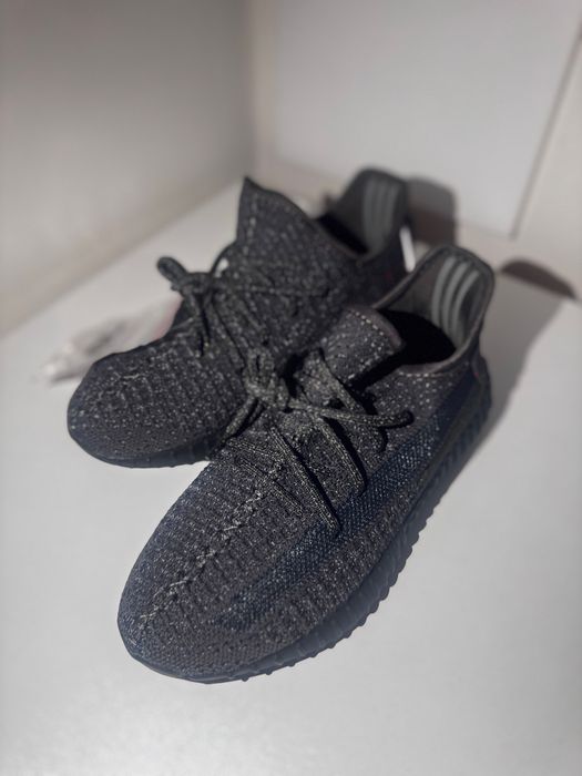 yeezy 350 v2 black reflective
