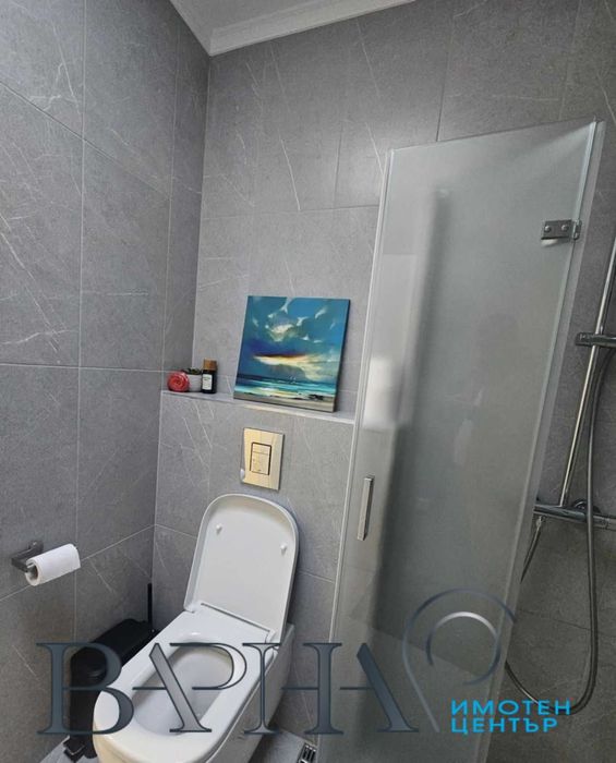 Дава се под наем Двустаен апартамент в Варна, Център - 65 кв.м за 797.64 € - Снимка #9