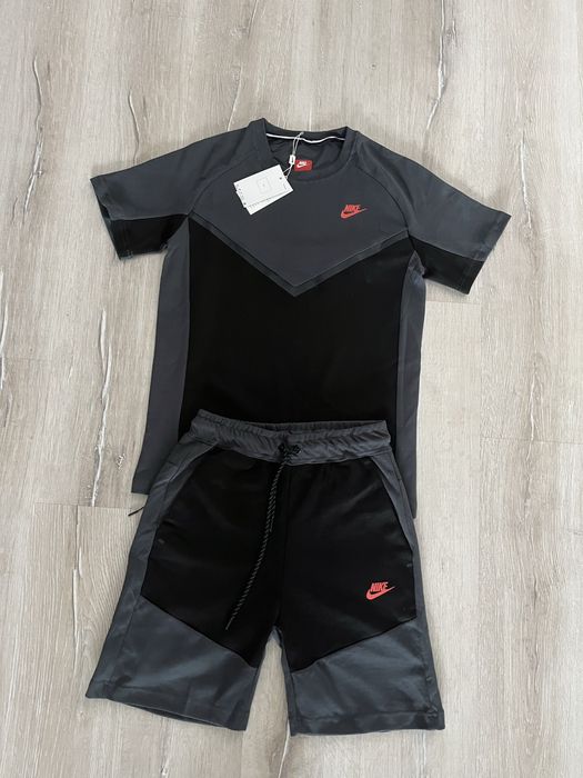 Nike Tech Fleece
