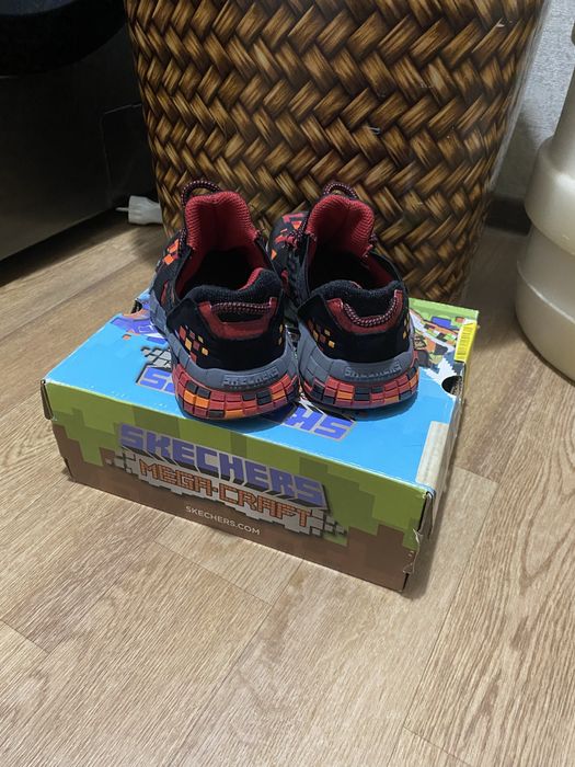 Продам детский кроссы