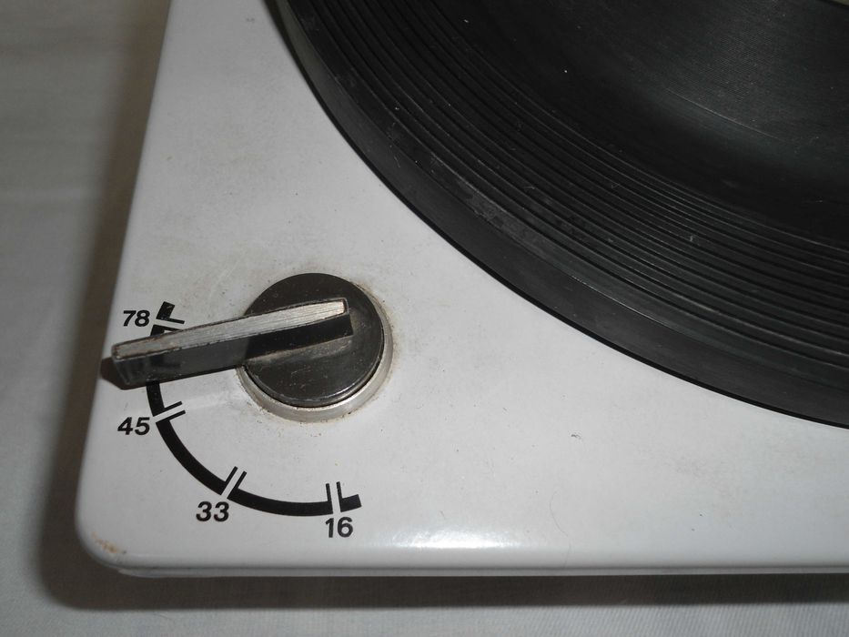 Грамофонно шаси/ за части /