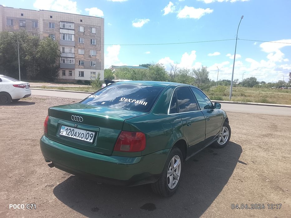 Продам хорошую машину Ауди А4 б5