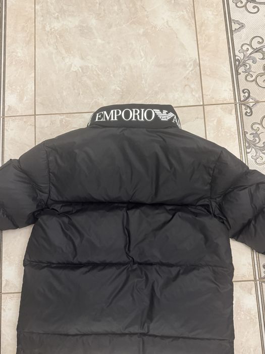 Продам куртку армани