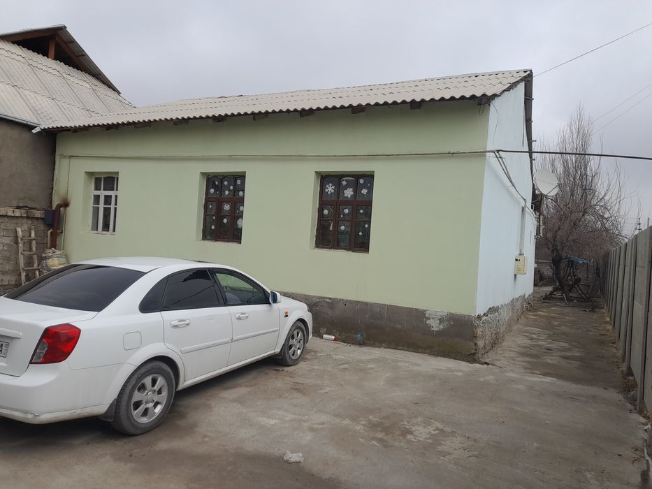 Уй сотилади Истиклол махалласи