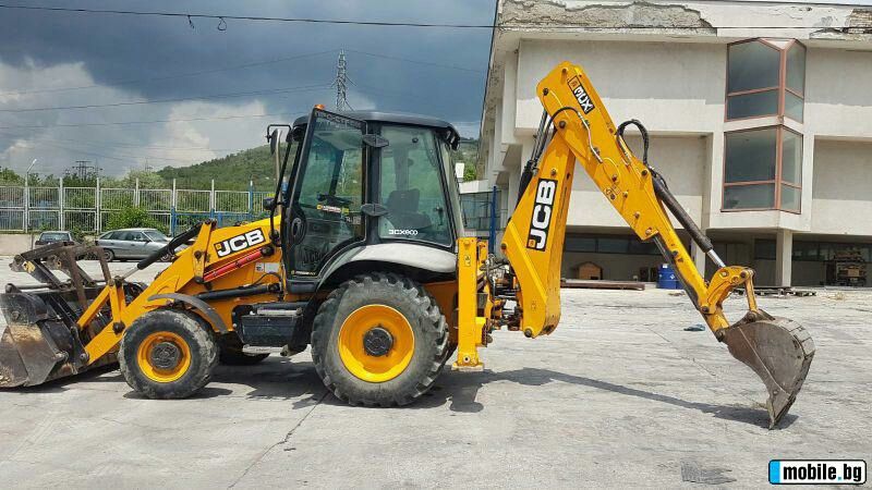 Услуги с комбиниран багер  хидравличен чук и палетни вилици