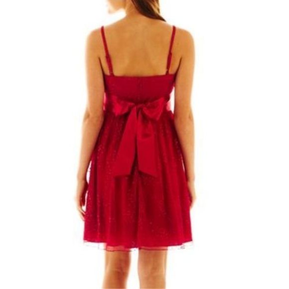 Нова рокля By&By