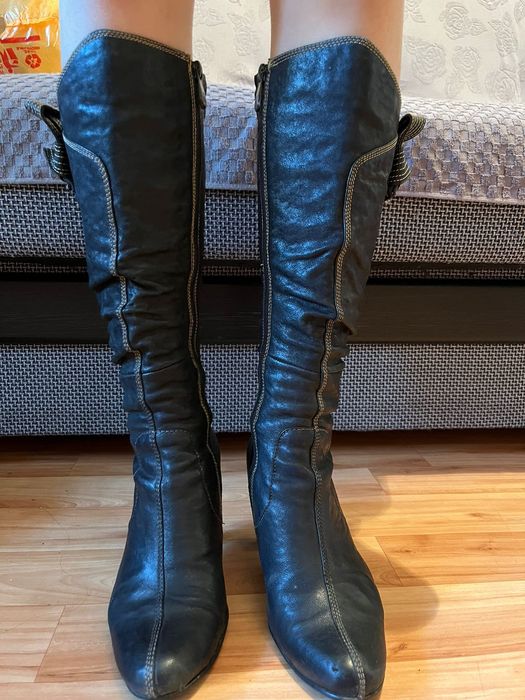 Продам женские сапоги, цены разные