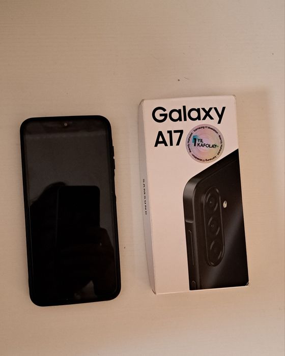 Телефон Samsung a17 6gb/128gb не пользовались