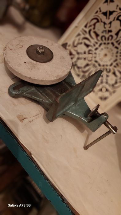 Продам точильный инструмент