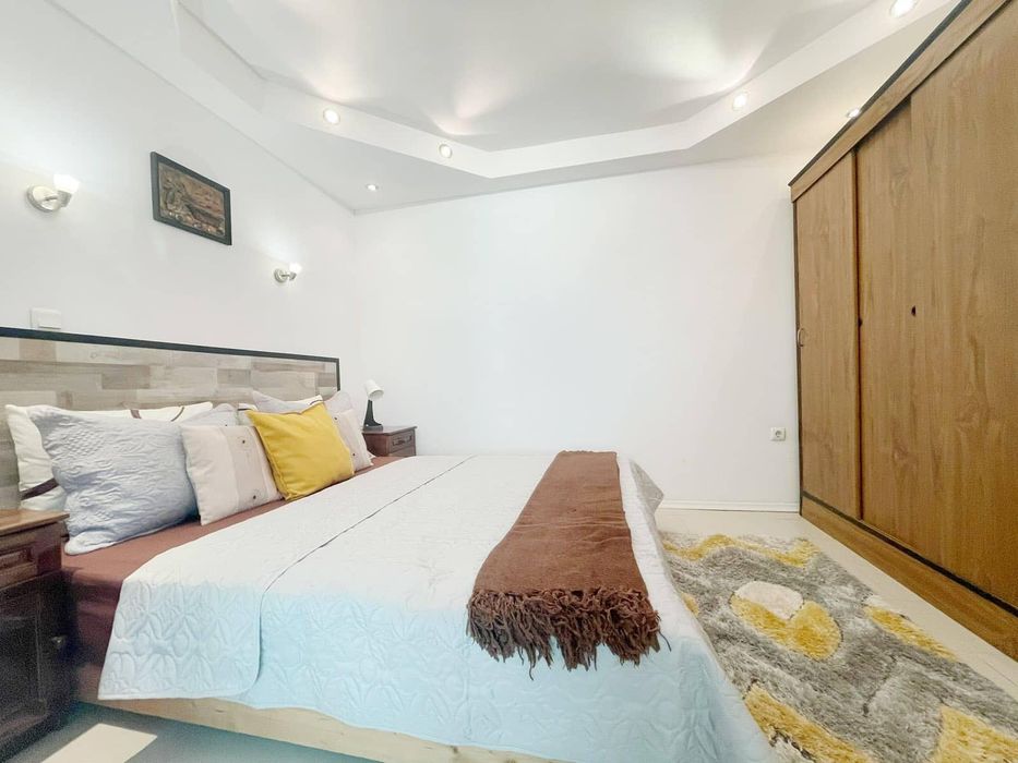 Дава се под наем Двустаен апартамент в Варна, Бриз - 60 кв.м за 550 € - Снимка #2