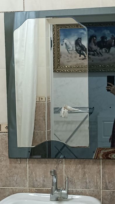 Раковина с зеркалом