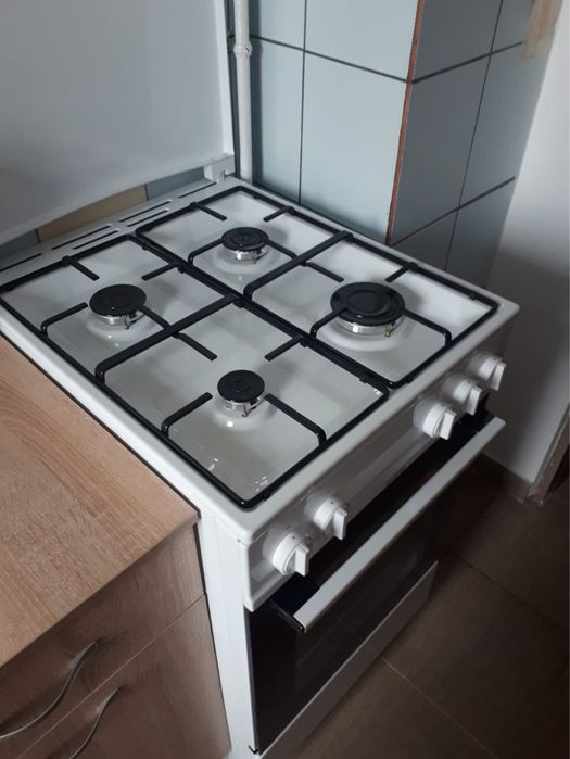 Inchiriez apartament 2 camere