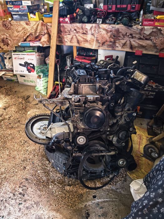 Двигател Mercedes  om651 на части