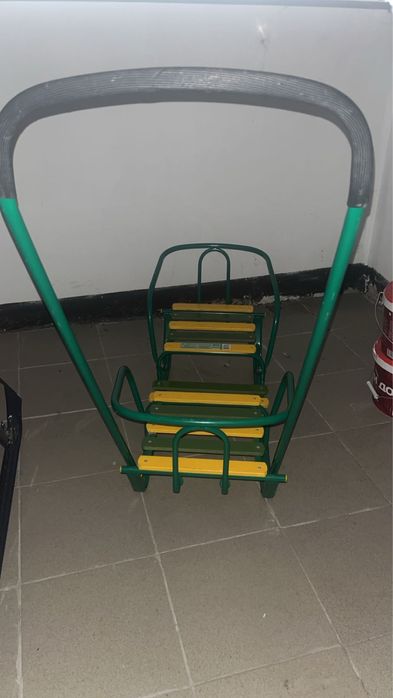 Продам санки для двойни