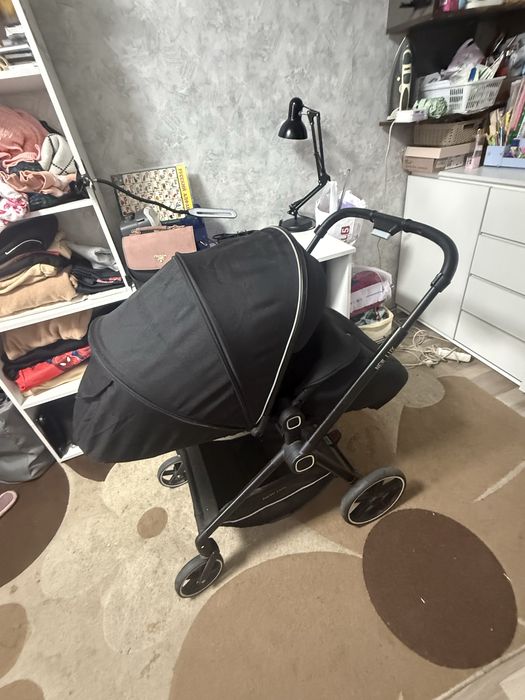 Продам коляску от 0 до 3 лет