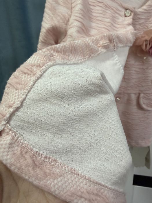 Продам новый жакет для девочек