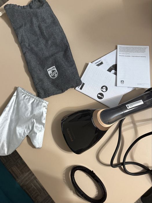 Masina de calcat verticala NOUA Philips