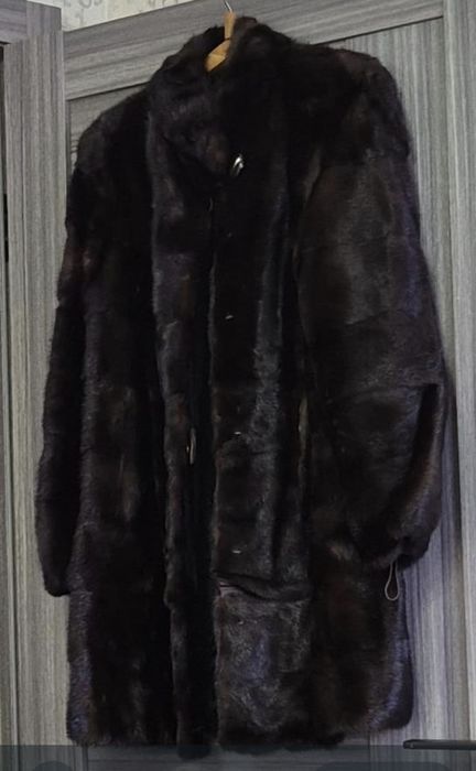 Продам норковую шубу