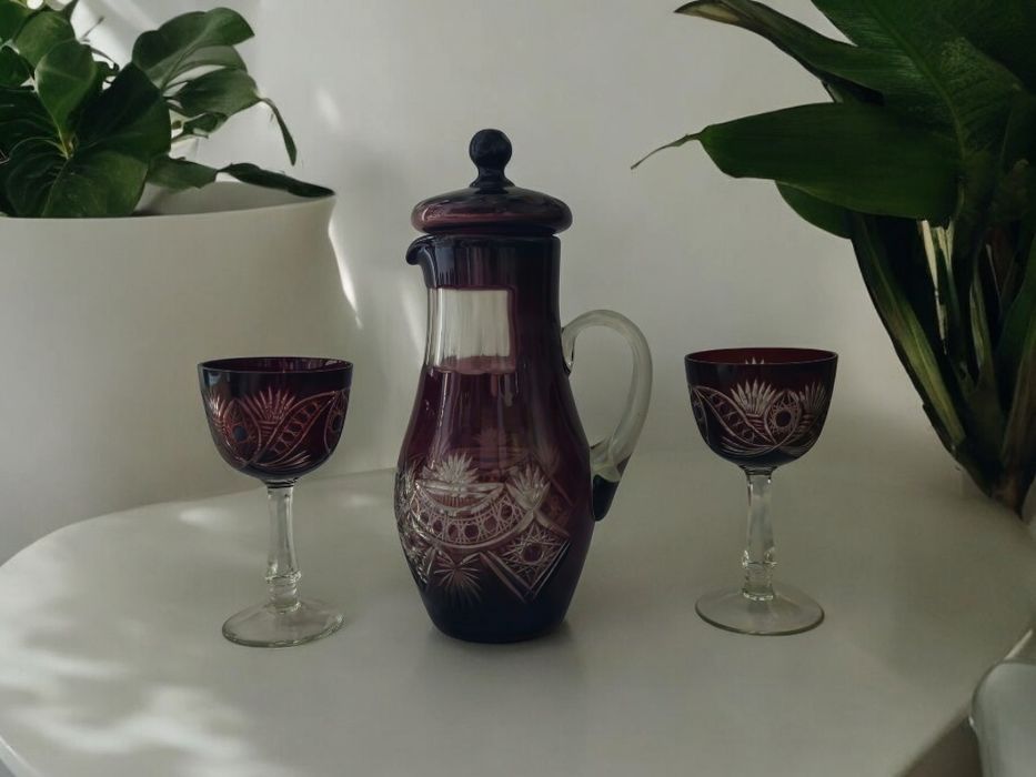 Продам старинный графин с бокалами