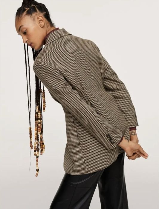 Стильный пиджак Mango