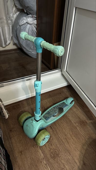 Продам детский самокат, не новый