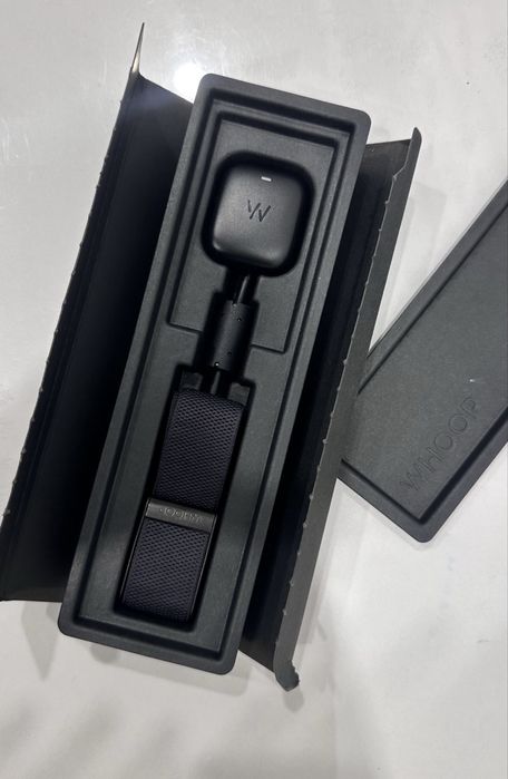 Часы whoop 4 серия