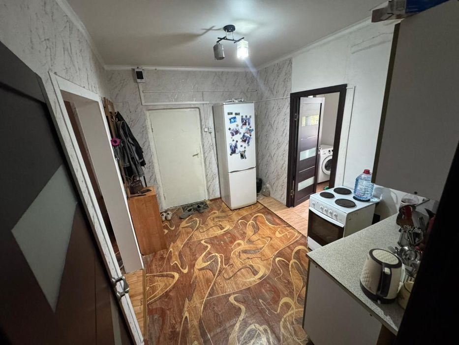 Продается 3х комнатная район 10 школы